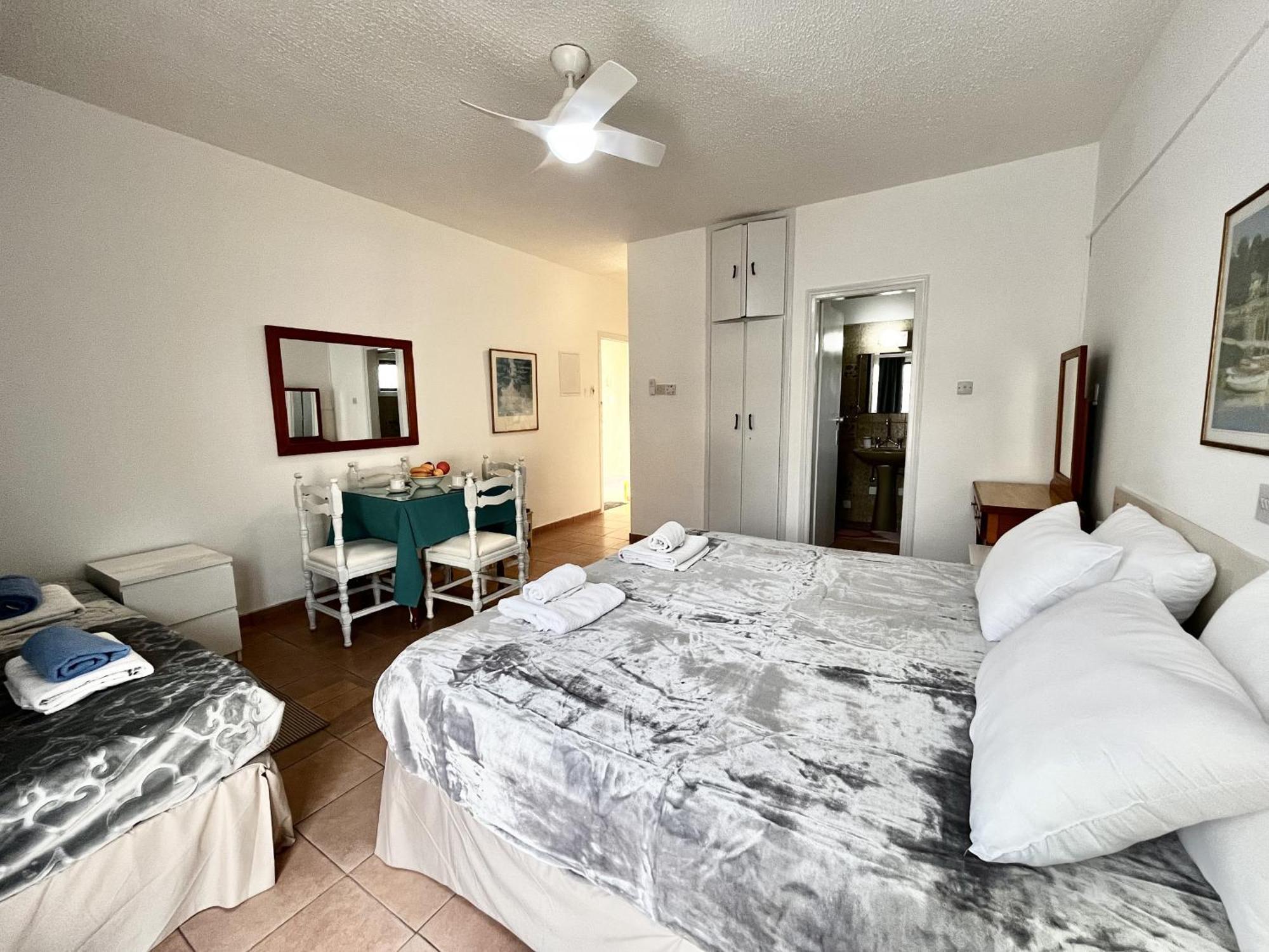 Nissi Chrysland Apartment