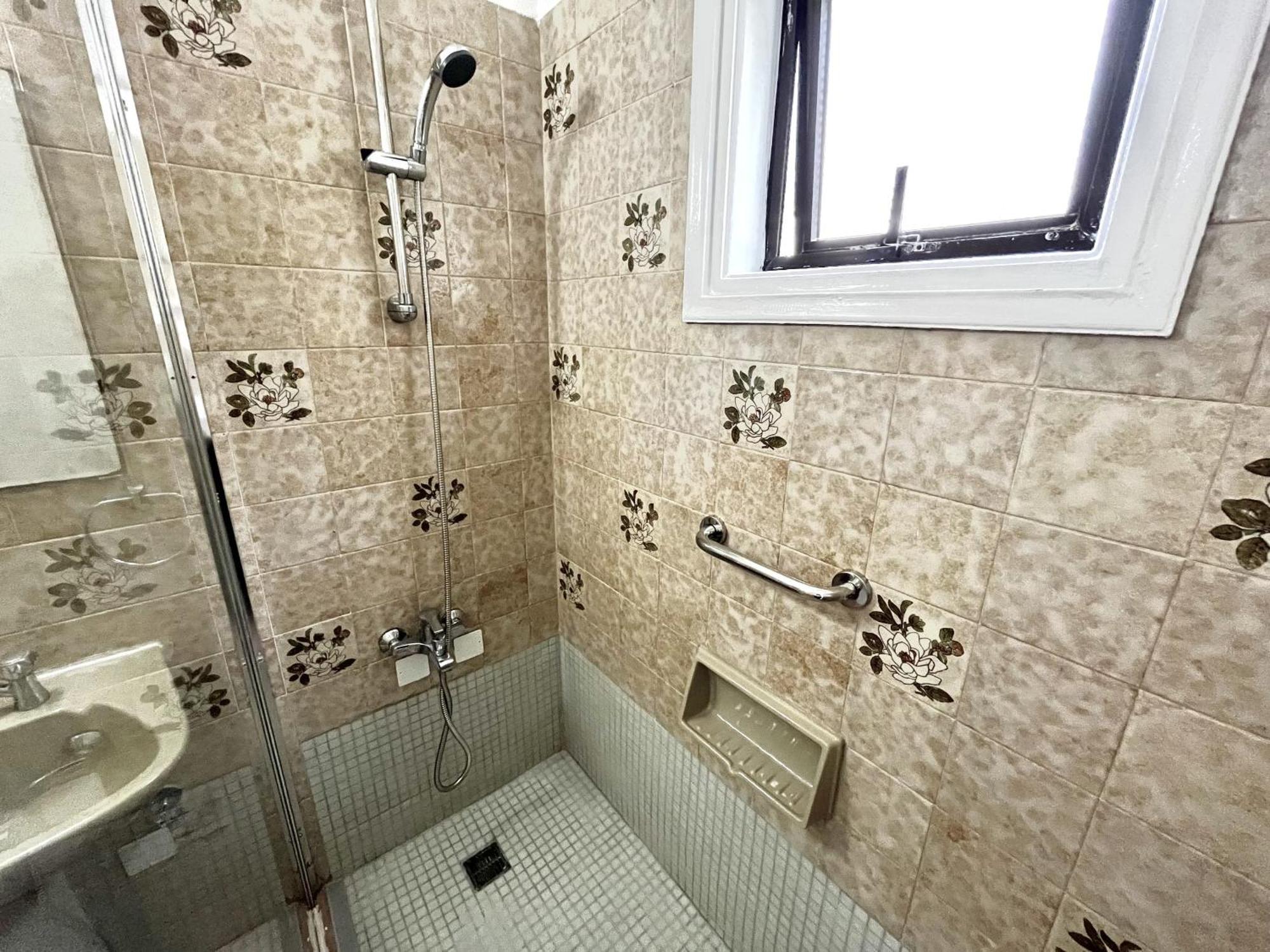 Nissi Chrysland Apartment