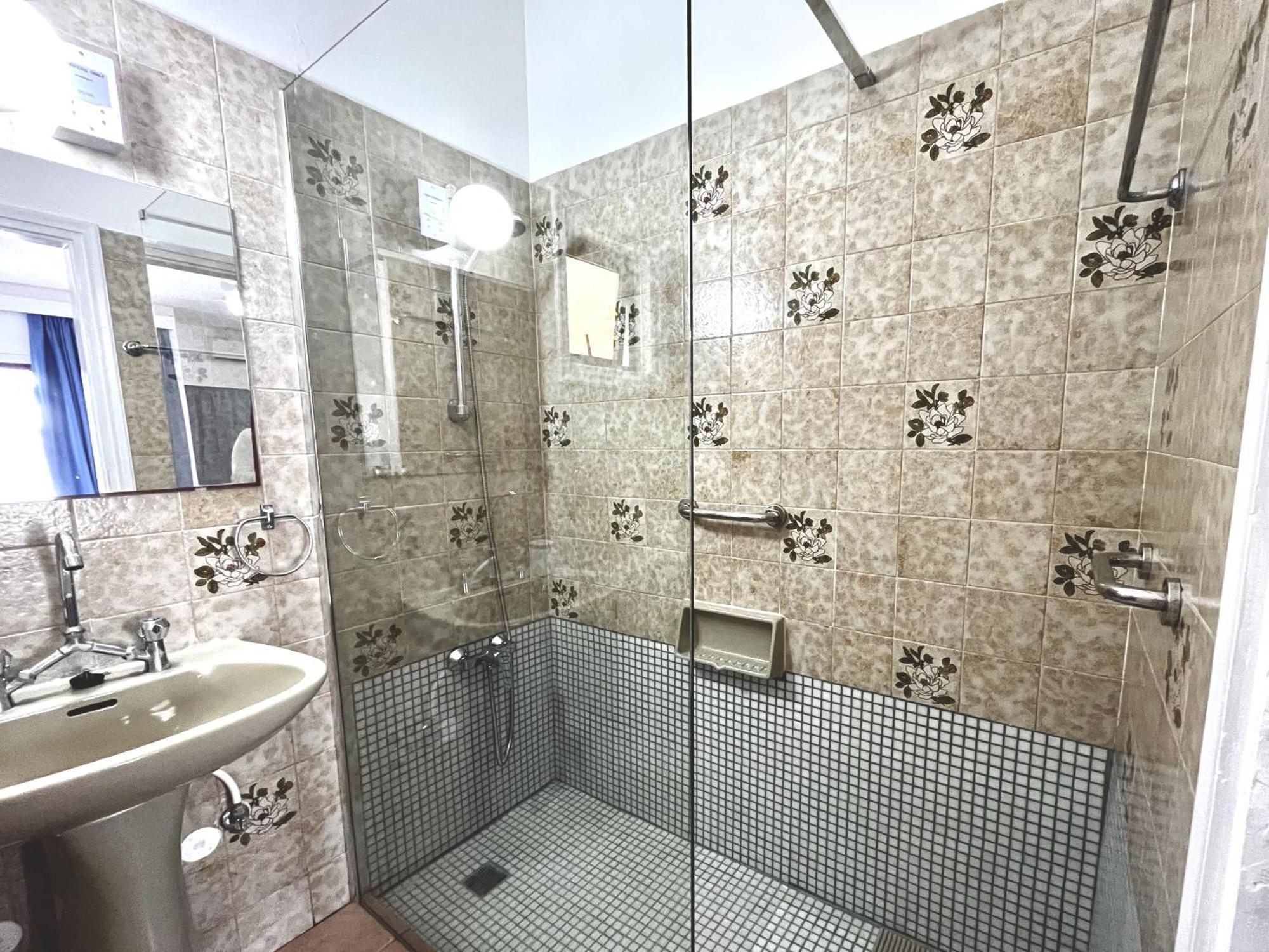 Nissi Chrysland Apartment